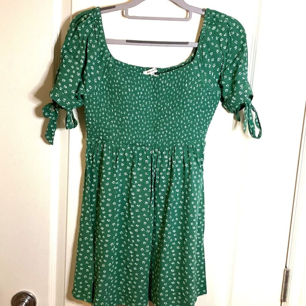 American Eagle Green Women's Floral Green Smocked Tie Sleeve Mini Dress Size XS
